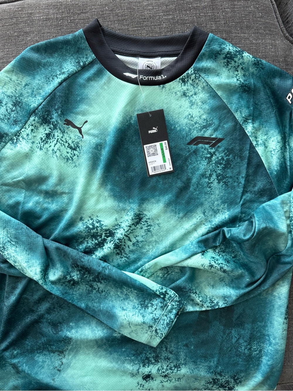 NEW Puma F1 Men's Long Sleeve Motorsports Tee Size Large